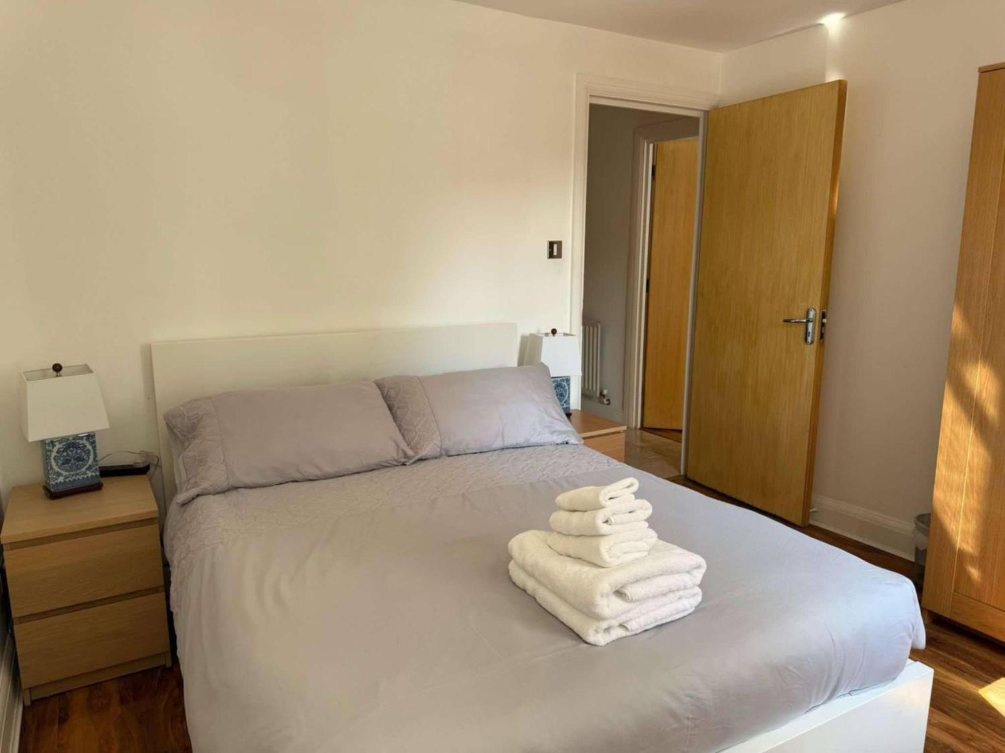 Luxury Two Bedroom In Bayswater * Londres